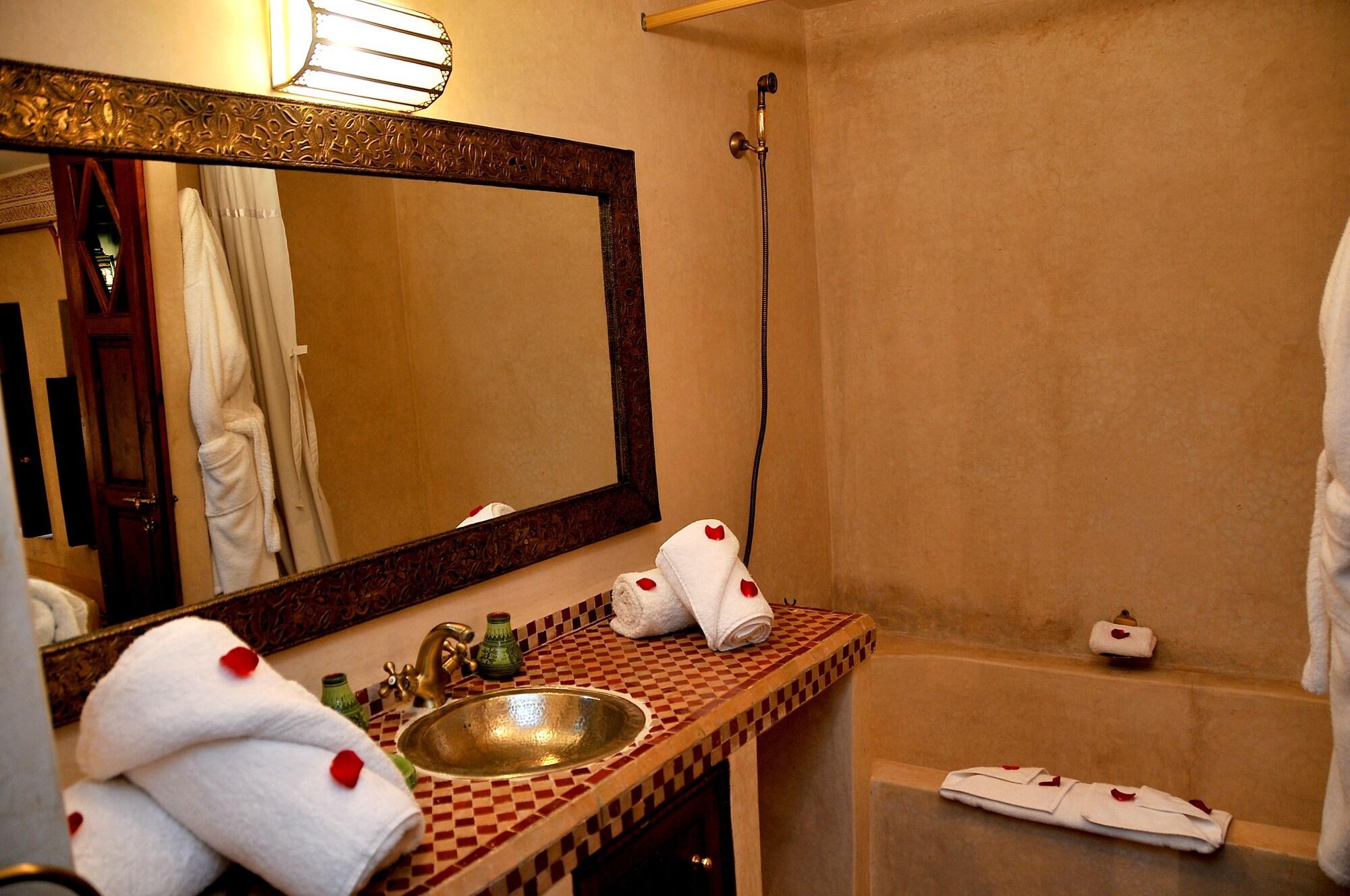 Riad Lila Marrakesh Bagian luar foto