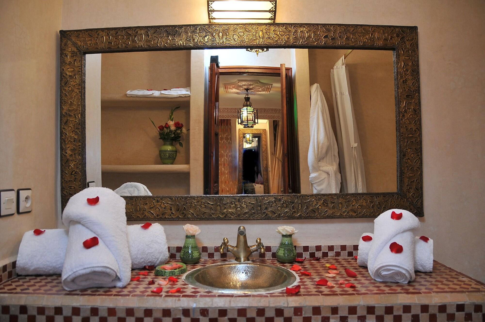 Riad Lila Marrakesh Bagian luar foto
